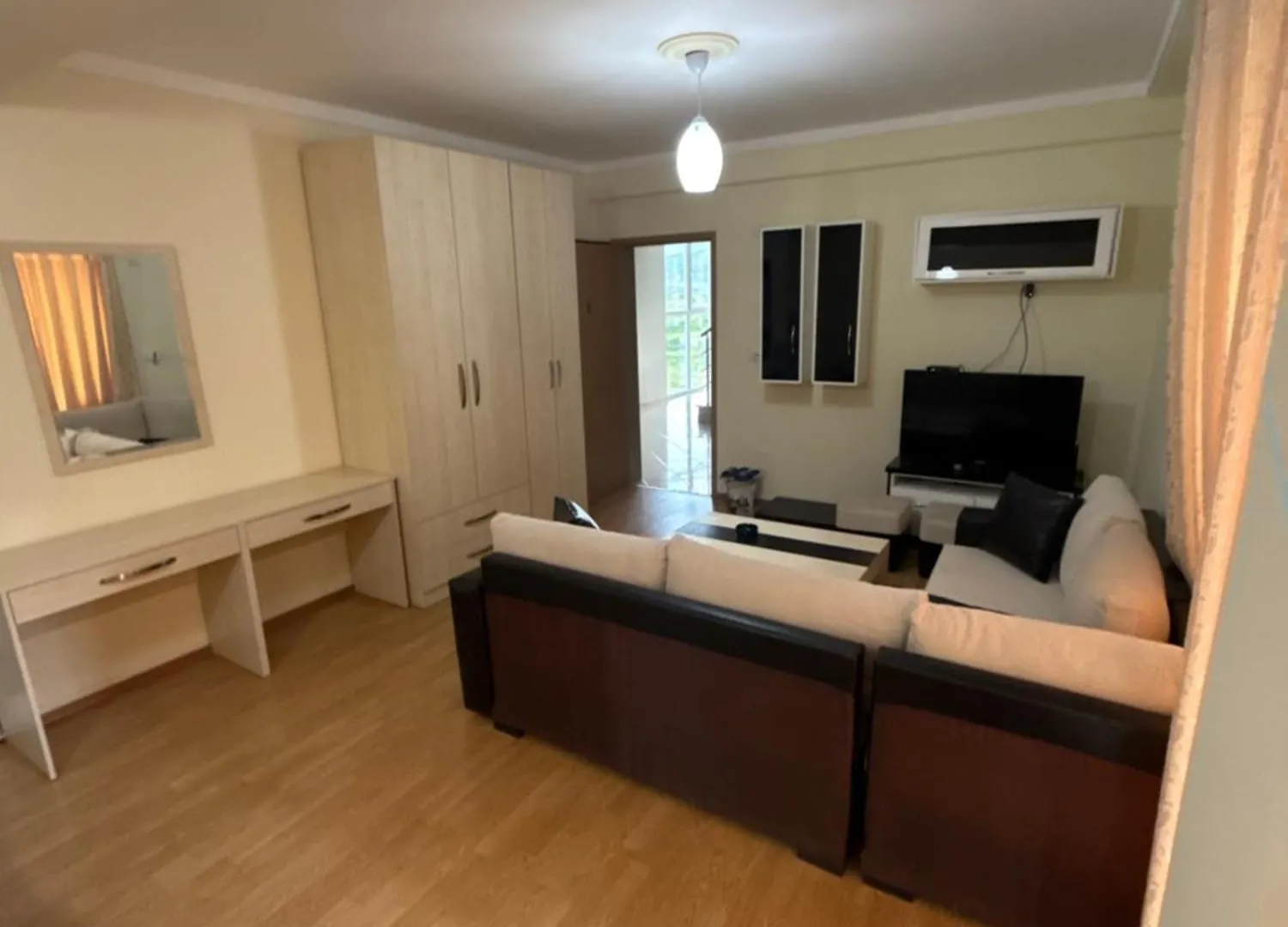 Bar-Hotel Irdi Bulqize 5*,